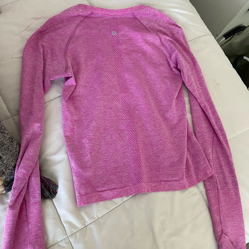 pink lululemon long sleeve